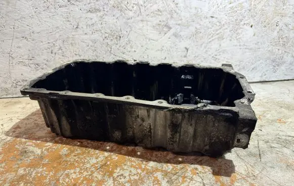 Volkswagen PASSAT B6 Oil sump 1J09076600