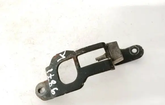 Mazda 5 Radiator mount bracket 