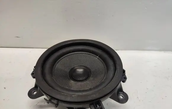 Volvo S40 Front door speaker 8651211 04W09