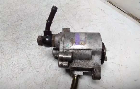 Toyota Corolla Verso AR10 Vacuum pump 2930027020 0810002740