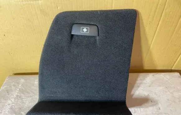 BMW 4 F36 Gran coupe Trunk/boot lower side trim panel 7337229