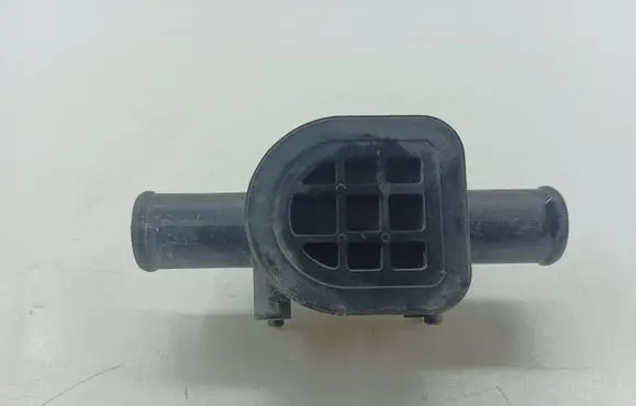 Honda CR-V Coolant heater control valve 