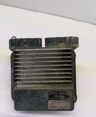 Toyota Avensis T250 Fuel injection control unit/module 1310001260 898712005
