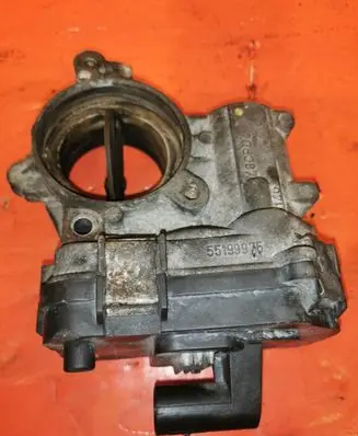 Opel Zafira B Throttle valve 55199975 48cpd4