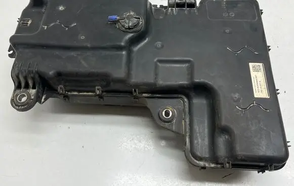 Volkswagen Transporter - Caravelle T6 AdBlue liquid reservoir 7E0131877G 7E0131877