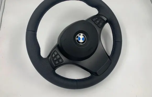 BMW X3 E83 Steering wheel