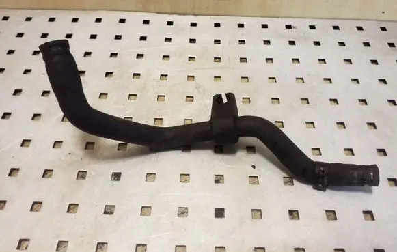 Volkswagen Touareg I Engine coolant pipe/hose