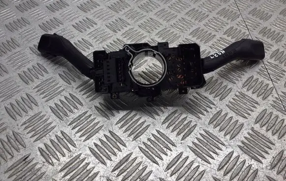 Seat Leon (1P) Headlight wiper switch 8L0953513G