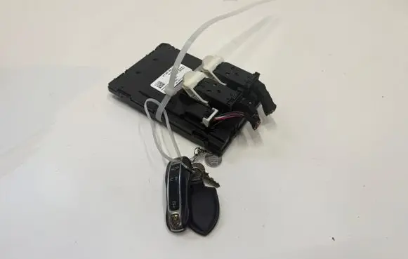 Porsche Taycan 9J1 Comfort/convenience module 971907063J