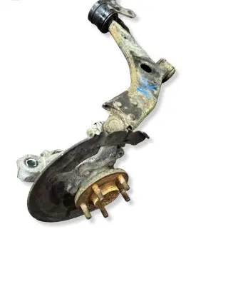 Volvo V40 Front wheel hub 
