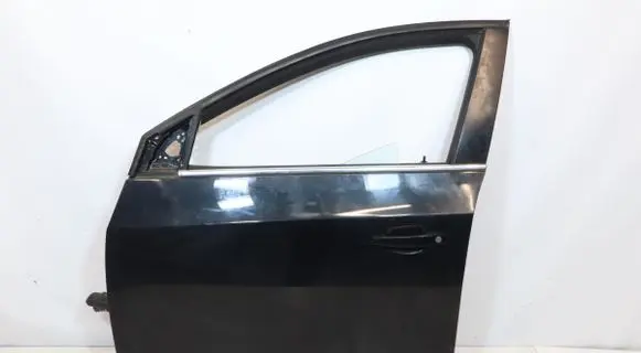 Chevrolet Cruze Front door