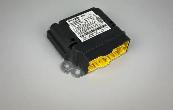 Mercedes-Benz GLE (W166 - C292) Airbag control unit/module A1669000220 A1669013806 A1669027609