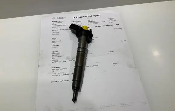 Mercedes-Benz CLS C219 Fuel injector A6420700587 6420700587 0445115027