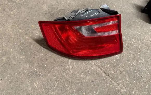 Seat Toledo IV (NH) Rear/tail lights