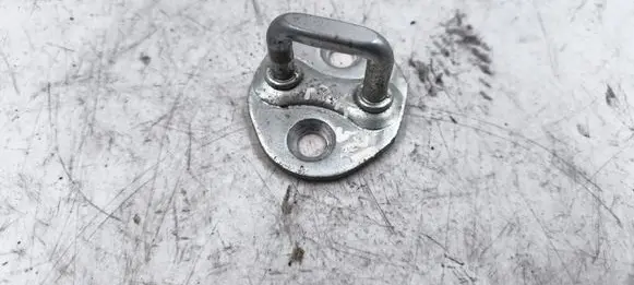 Audi A6 S6 C4 4A Front door lock loop/hook striker 