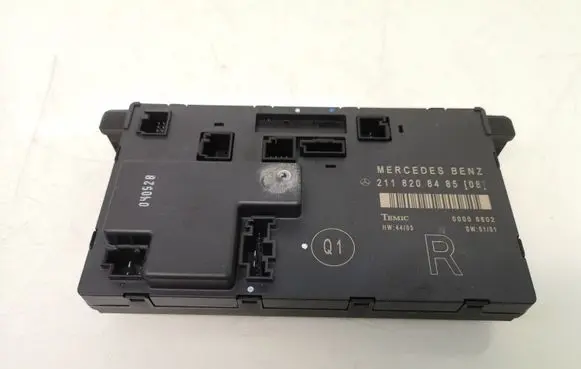 Mercedes-Benz E W211 Door control unit/module 2118208485