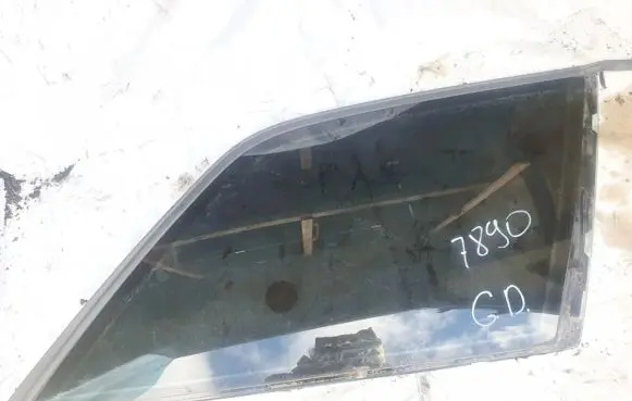 Audi A6 S6 C4 4A Rear side window