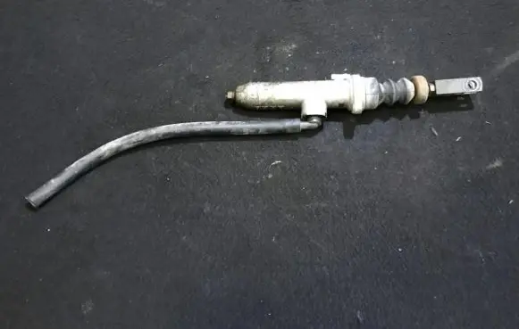 Audi 80 90 B3 Clutch master cylinder 893721401b