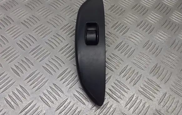 Toyota Yaris Quarter vent window switch 