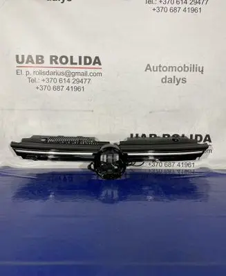Volkswagen Golf VIII Front bumper upper radiator grill