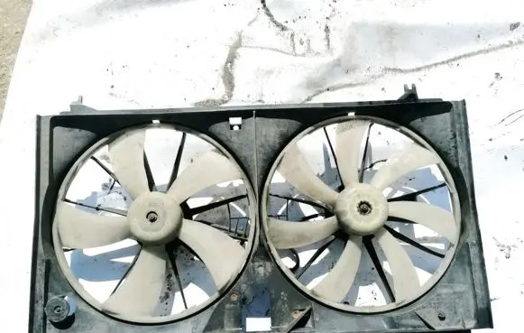 Lexus GS 300 350 430 450H Radiator cooling fan shroud