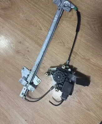 Mitsubishi Space Star Front door window regulator with motor 100057401 0130821788 105682104