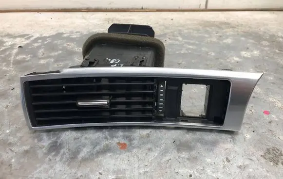 Audi A6 S6 C6 4F Dashboard side air vent grill/cover trim 4F1820901DBILI 4F1820901D