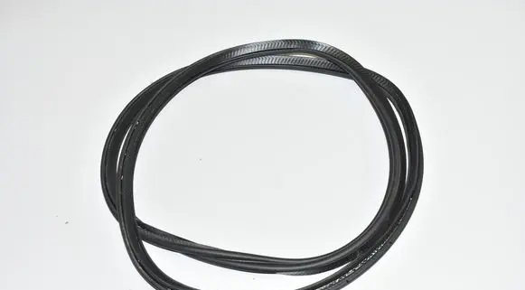 BMW i3 Trunk rubber seal (body) 7296906