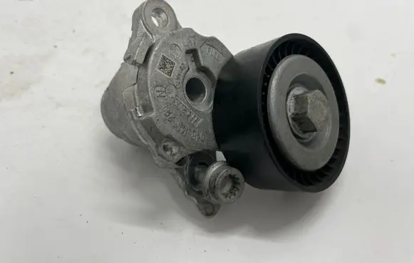 Skoda Octavia Mk4 Generator/alternator belt tensioner 04E145299N