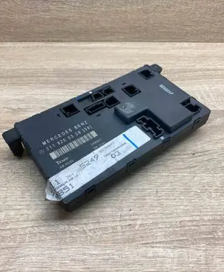 Mercedes-Benz E W211 Door control unit/module 2118200326 356801