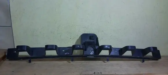 Ford Focus Seat belt trim 056516181321