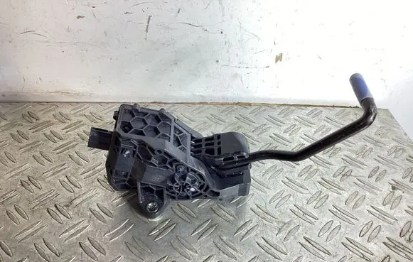 Lexus NX Accelerator throttle pedal 7811033141 2701001040
