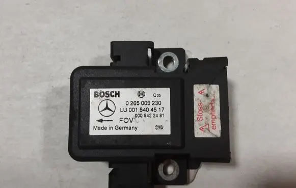 Mercedes-Benz E W210 ESP acceleration yaw rate sensor 0265005230