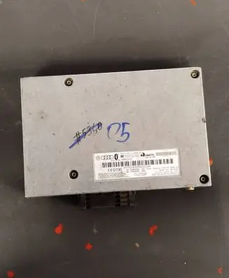 Audi A4 S4 B6 8E 8H Bluetooth control unit module 8t0862335a