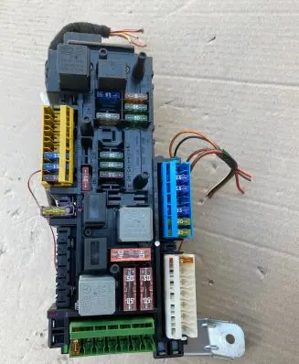 Mercedes-Benz C W204 Fuse module 016706581