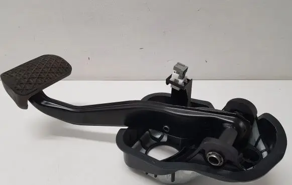 Mercedes-Benz C W205 Brake pedal A2052920407 A2052920415 A2222960001