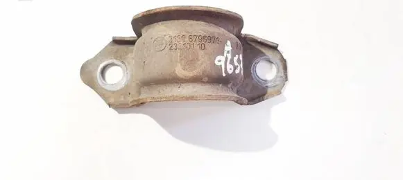 BMW 5 GT F07 Sway bar bush bracket, front 31306796971