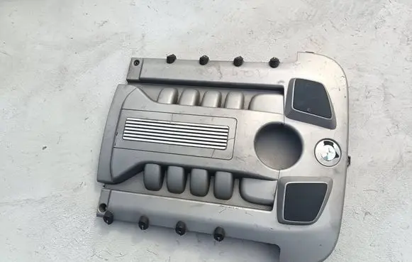 BMW 7 E38 Engine cover (trim) 2247933 11142247933