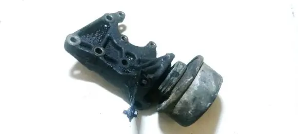 Volkswagen Transporter - Caravelle T4 Engine mount bracket