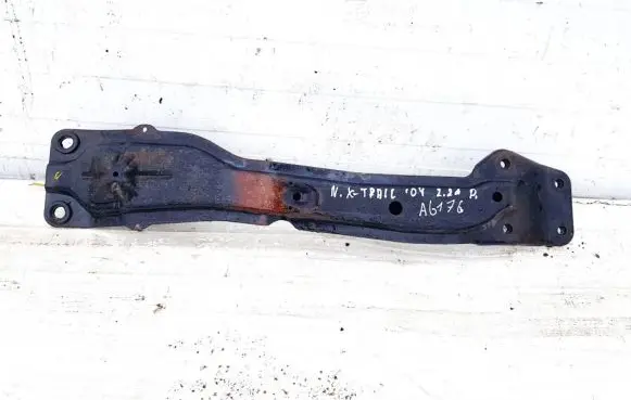 Nissan X-Trail T30 Front subframe
