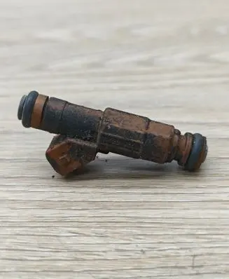 Volvo XC90 Fuel injector 9186340
