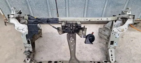 Nissan Pulsar Radiator support slam panel