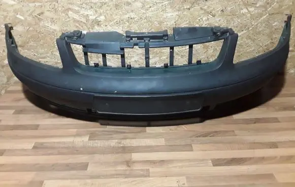 Volkswagen PASSAT B5 Front bumper 3B0807217