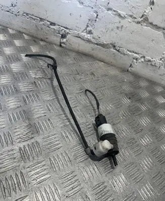 Mercedes-Benz E W213 Windscreen/windshield washer pump A0998660021
