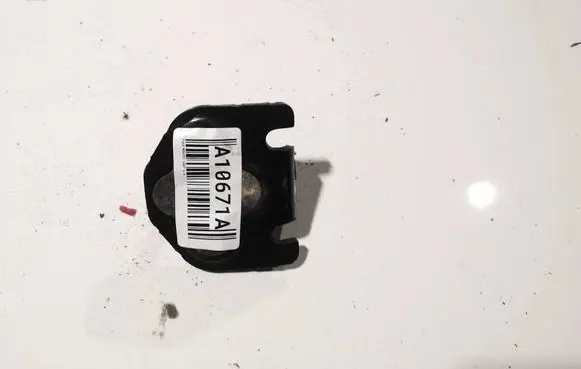 Ford Mondeo Mk III Front door lock loop/hook striker 