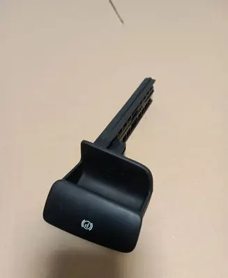 Audi Q7 4L Hand brake release handle 4L1711878