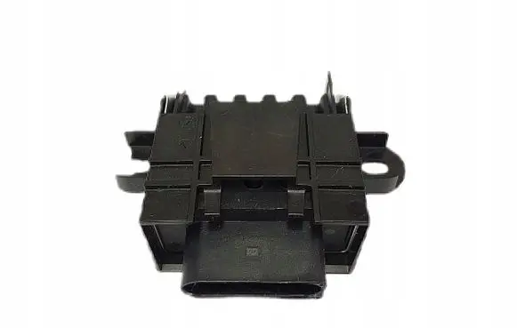 Volkswagen Transporter - Caravelle T6 Fuel pump relay 6N0201320A