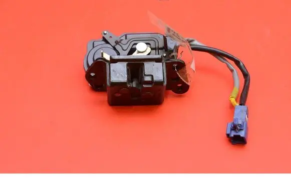 Toyota Avensis Verso Tailgate/trunk/boot lock/catch/latch