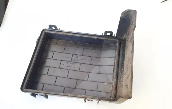 Saab 9-5 Fuse box cover 1k0937132d 0-1394971-1d