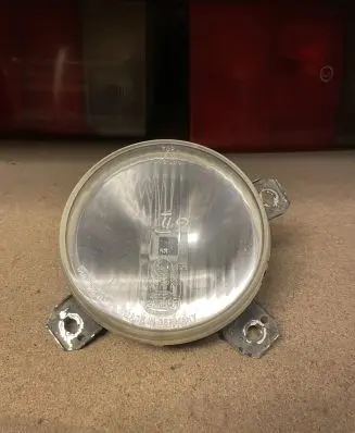 Volkswagen Golf II Headlight/headlamp 301124038
